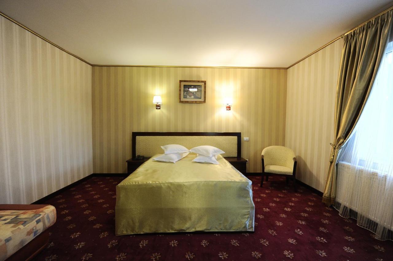 Hotel Mondial - Baia ภายนอก รูปภาพ